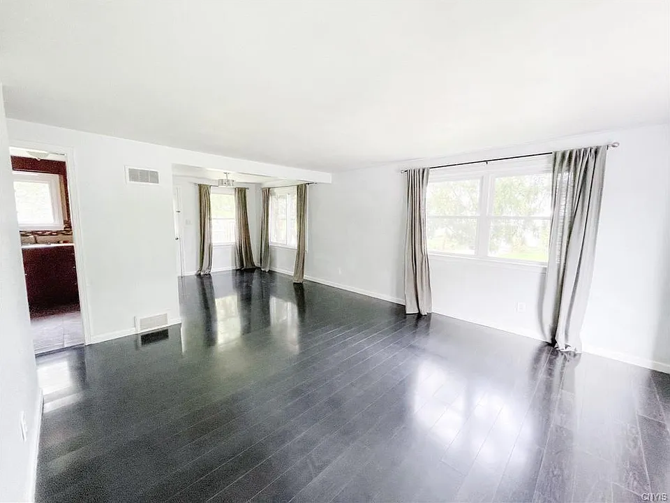 325 Homewood Dr