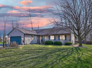 5835 Hummingbird Ct, Racine, WI 53402