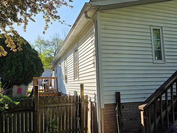 4th image of 12023 Heather Dr
