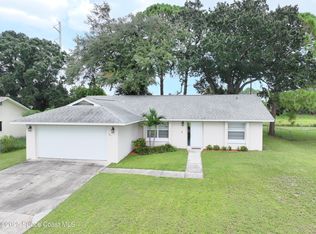 761 Glencove Ave NW, Palm Bay, FL 32907