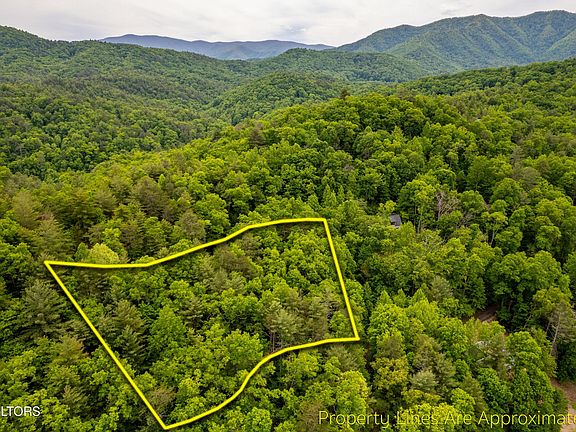 2nd image of 914 Stonegate Way Lot 61