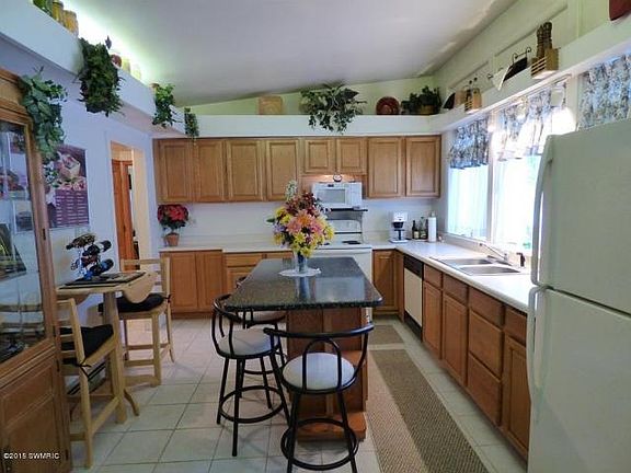2nd image of 27826 Burmax Park