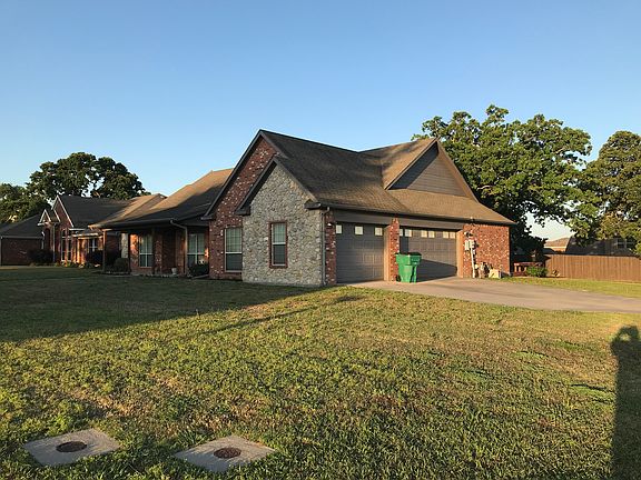 3-Car Garage