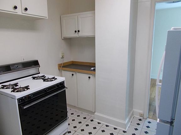 kitchen with new fridg.