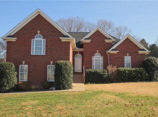 4003 Luchan Dr, Lebanon, TN 37087