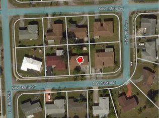 2911 NW 185th St, Miami Gardens, FL 33056