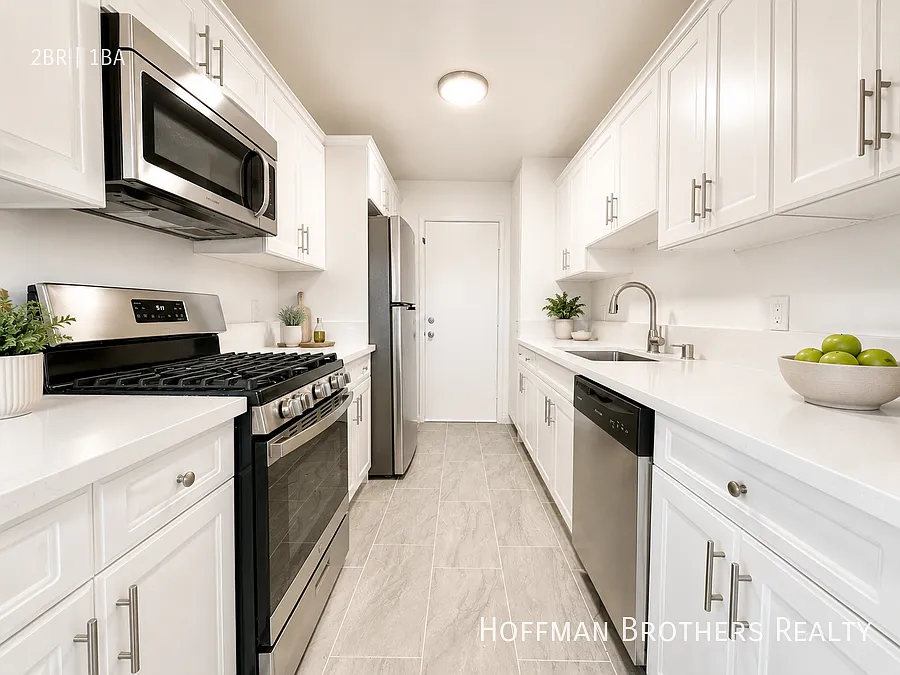 2613 14th St Santa Monica, CA 90405 — Photo 2