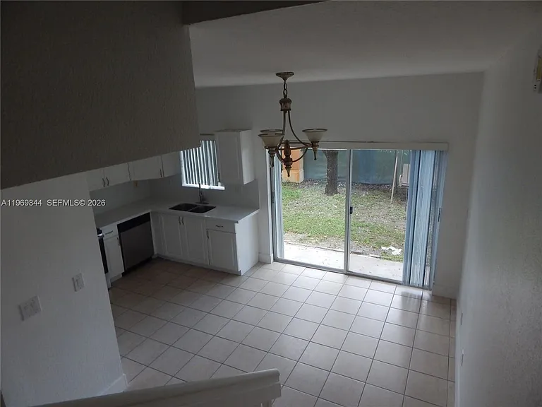 8986 W Flagler St #9 — Photo 7
