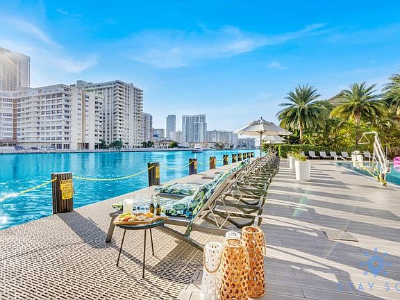 4th image of 2602 E Hallandale Beach Blvd #Id1227380p