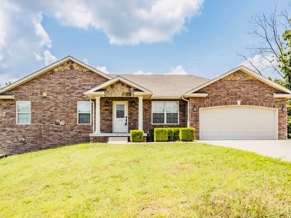 16344 Heartland Ln