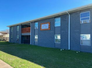 Chiquita Apartments, Dallas, TX 75211
