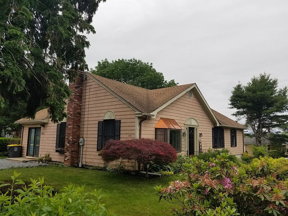 845 Lees River Ave, Somerset, MA 02725 Zillow