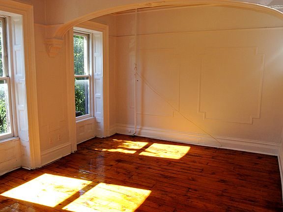 2nd image of 201 Greene Ave APT 3