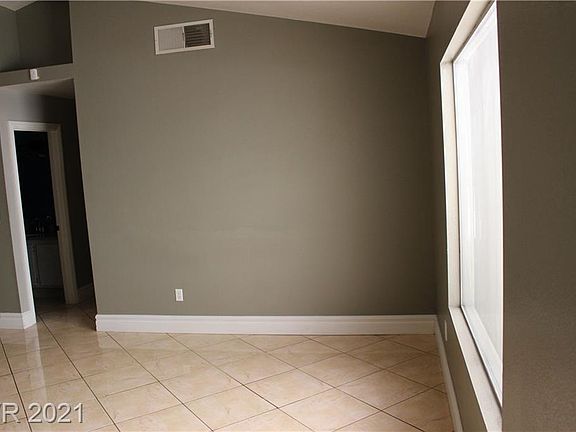 2nd image of 4625 Little Finch Ln