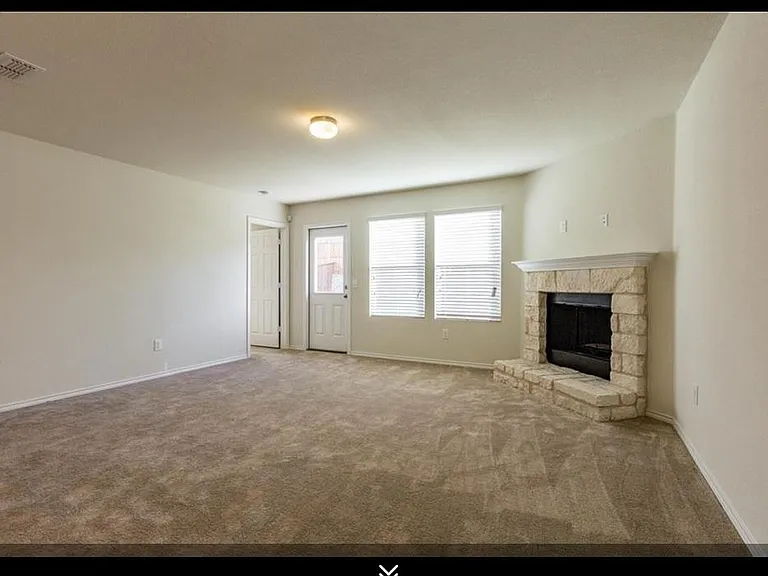 1704 Gold Mine Trl — Photo 2
