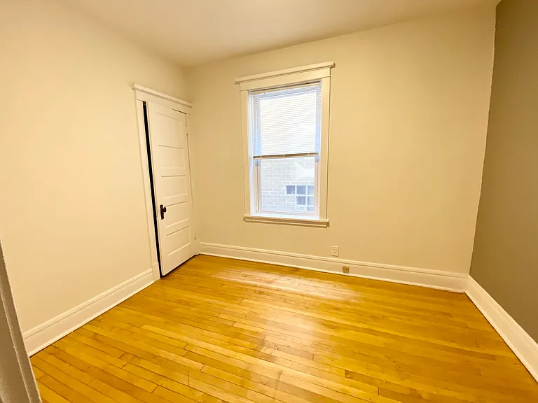 3244 N Oakley Ave #1F — Photo 7