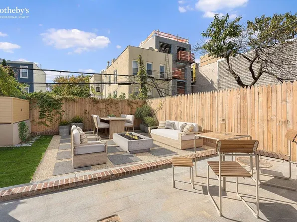 216 20th St #1B, Brooklyn, NY 11232