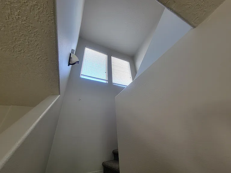 2202 Margarita Dr SE — Photo 23
