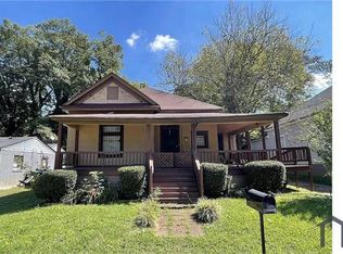 998 Lawton St SW, Atlanta, GA