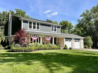 3725 Sunset Blvd, Orchard Lake, MI