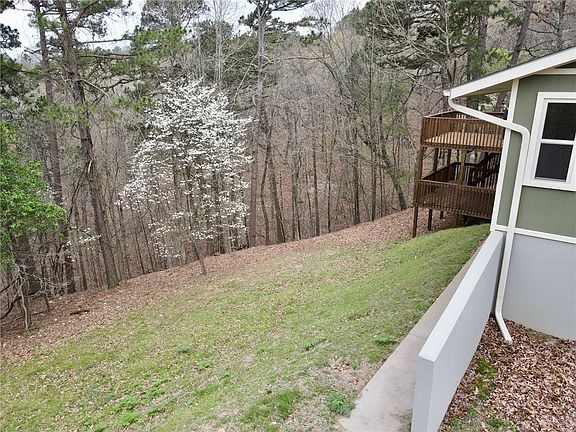 2nd image of 144 Dogwood Cir