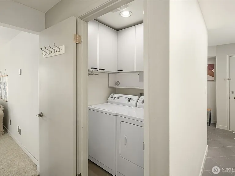 1234 Taylor Ave N #4 — Photo 25