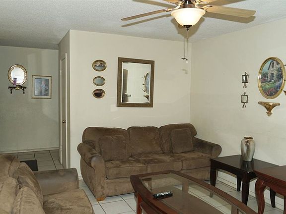 2nd image of 1078 E Kennedy Ln
