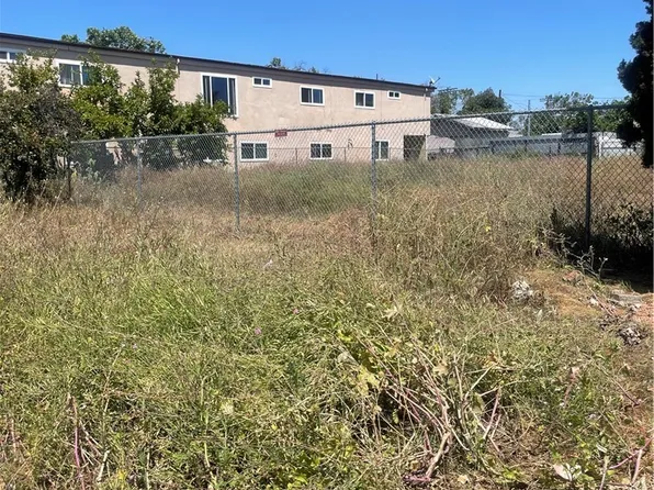 1158 McDonald Ave, Wilmington, CA 90744