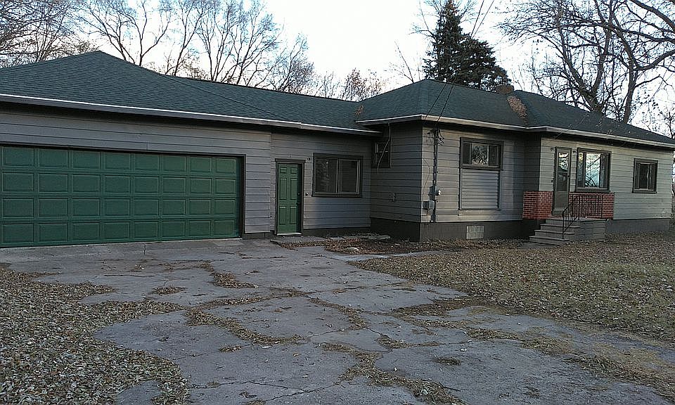 2nd image of 1372 N Nolet Rd