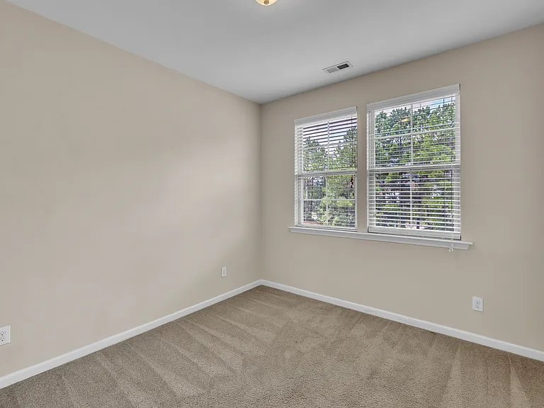 1333 Alemany St — Photo 30