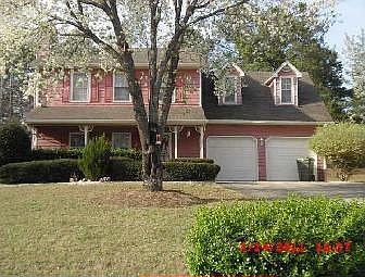 1st image of 2390 Shoals Dr NE