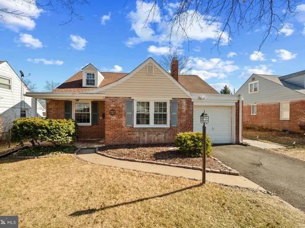 737 Cottage Rd, Glenside, PA 19038
