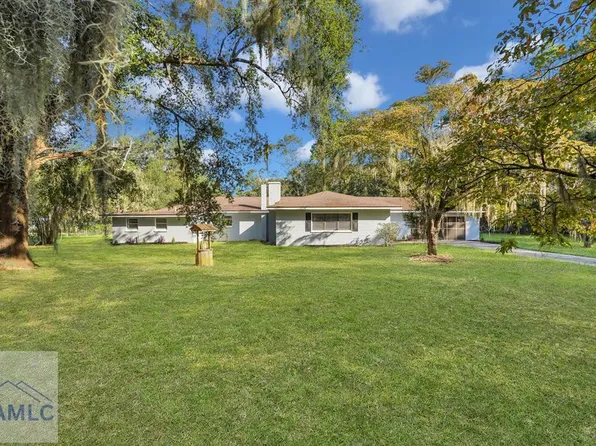 356 Lake Dr, Midway, GA 31320