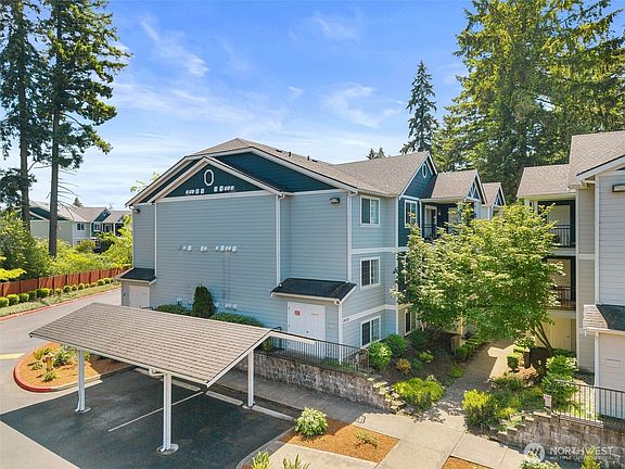 3rd image of 1409 Evergreen Park Drive SW #203