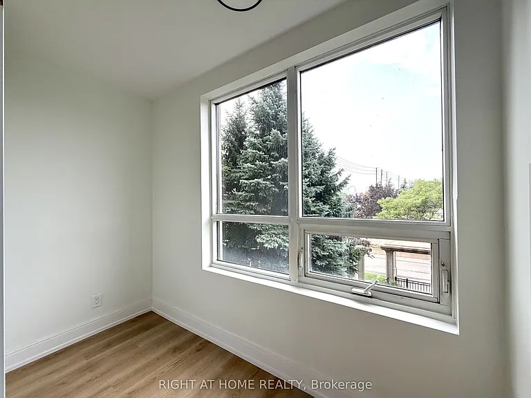 9235 Jane St #214 — Photo 20