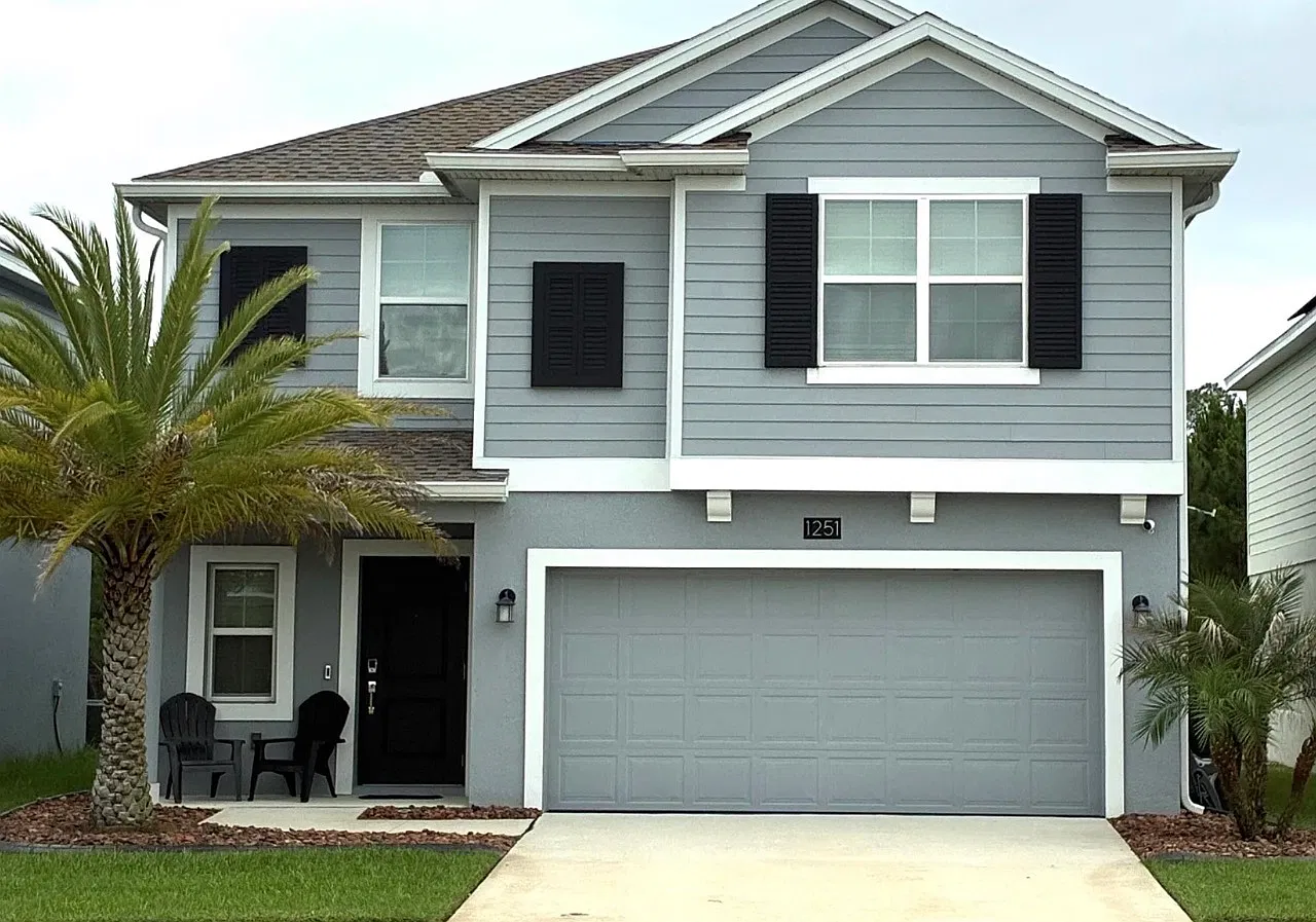 5 bed, 2.5 bath, 2210 sqft, $3,600 — Photo 1