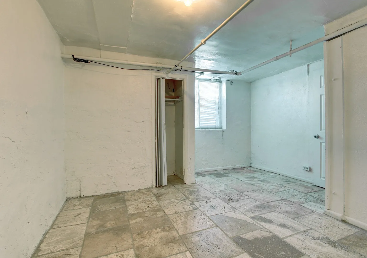 Garden Studio Apartment in Cap Hill w/ All Utilities Included! Available August! — Photo 4