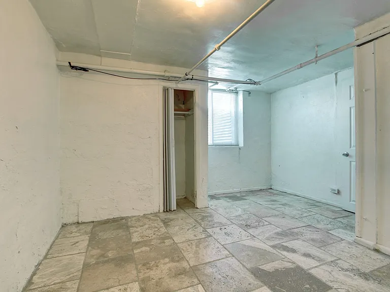 1375 Race St #2 — Photo 4