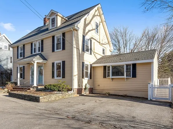 332 Bedford St Unit 332, Concord, MA 01742