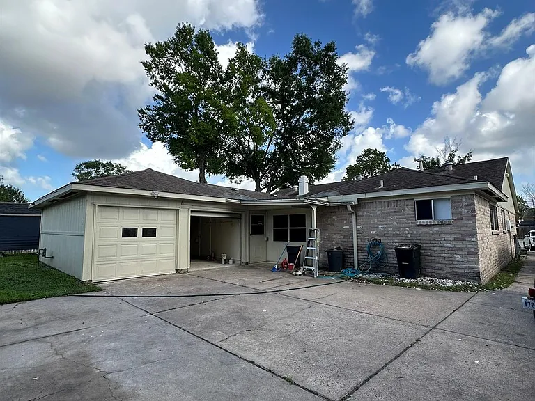 11702 Brighton Ln — Photo 16