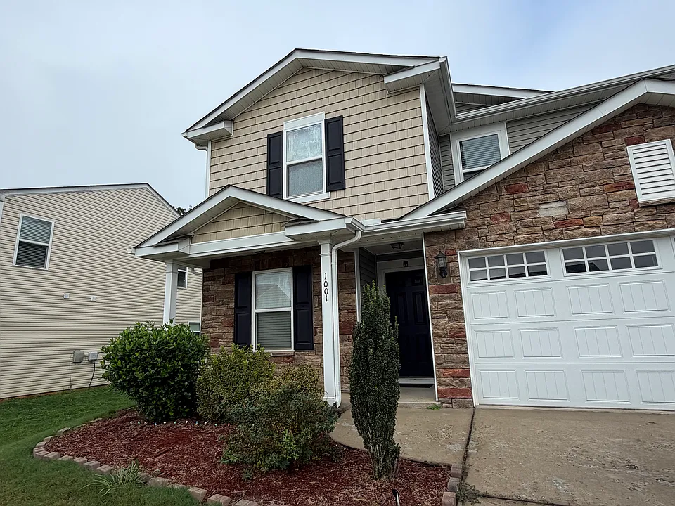 1001 Sweetgum St