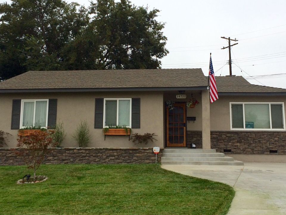 1st image of 14720 Henning Dr