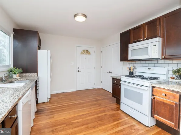 7906 Bon Air Rd, Baltimore, MD 21234