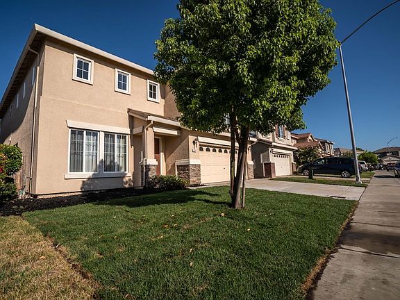 3rd image of 10841 Brookfield Ave