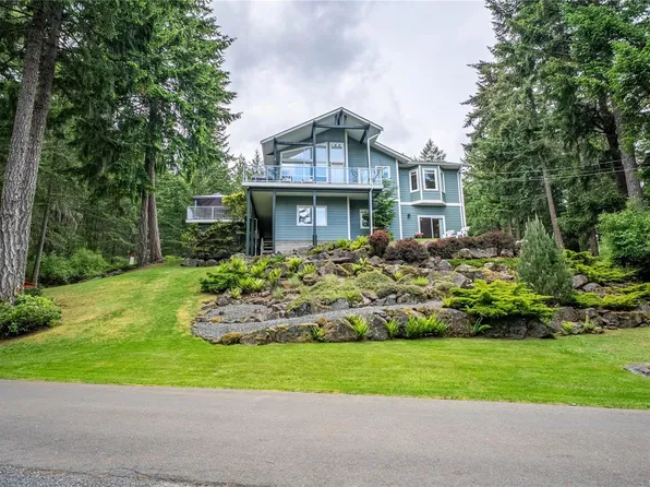 601 Highlands Park Ter, Highlands, BC V9B 6G5