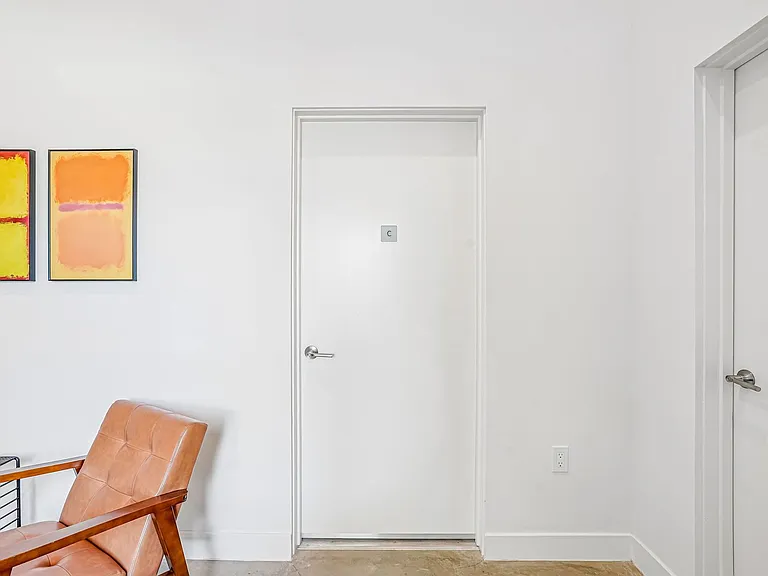 Step Designer Studio Community Living — Photo 41