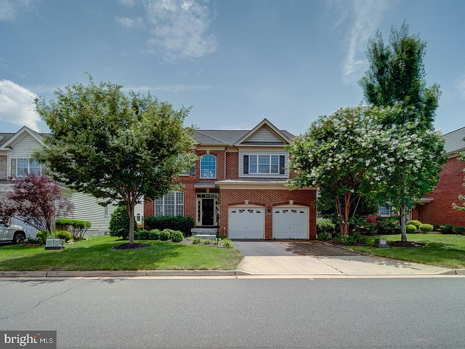 1st image of 43320 Barnstead Dr