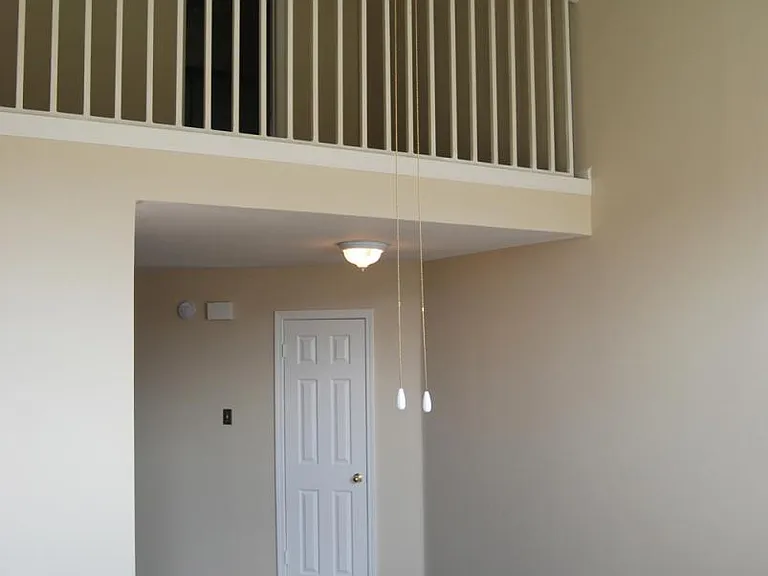 1800 Joy Cir — Photo 8