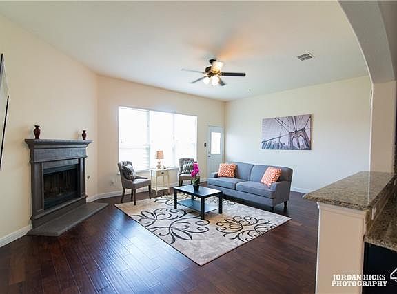 5th image of 3012 Bigleaf Dr