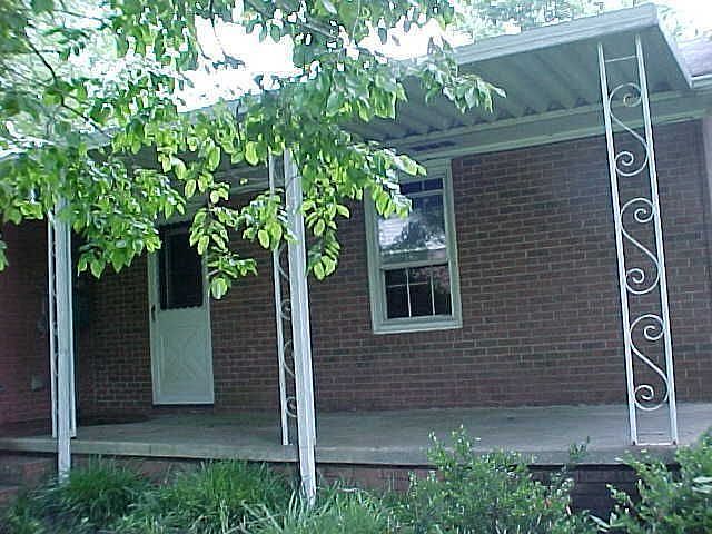 2nd image of 1123 Arbor Dr